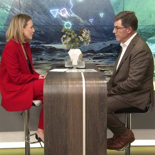 Moderatorin Raphaela Scharf und Chefarzt der &Ouml;GK Dr. Andreas Krauter / Credit: &Ouml;GK